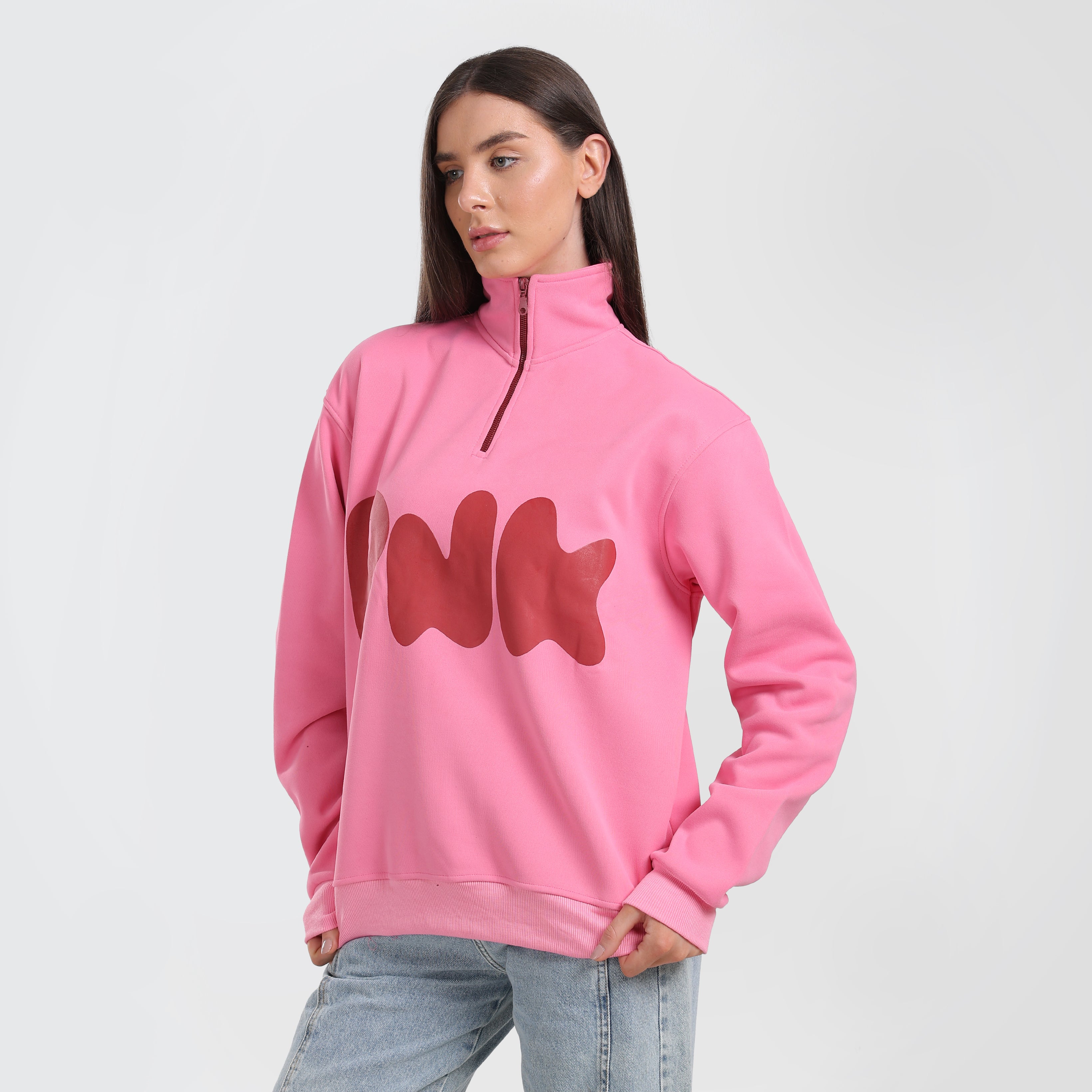 Pink Quarter-Zip Pullover مع طباعة جريئة "PNK"-ملابس شارع غير رسمية للنساء